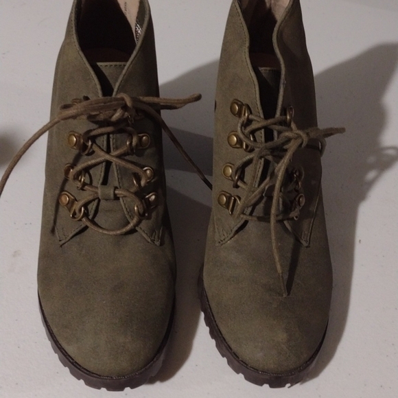 Restricted Shoes - RESTRICTED ankle booties size 7